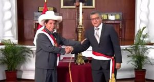 Juró el nuevo ministro de Educación de Perú