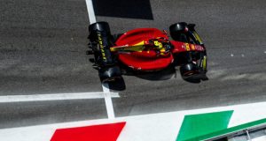 Ferrari comenzó con el pie derecho en casa