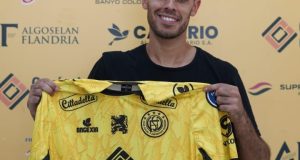 Juan Pablo Vivas es nuevo jugador de Flandria