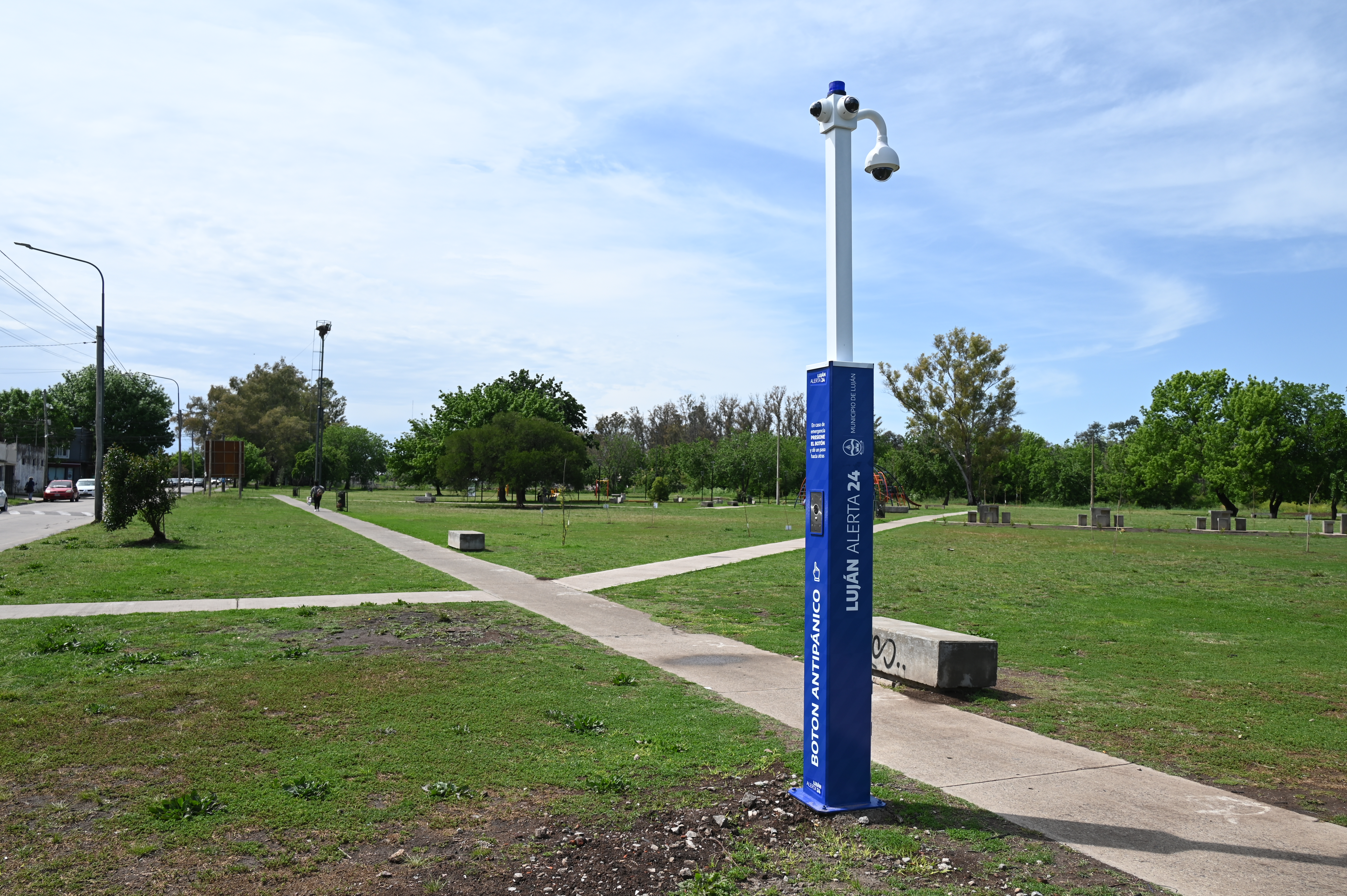 Avanza la Instalación de Tótems de Seguridad en Puntos Estratégicos de la Ciudad